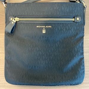 Michael Kors Kelsey CrossBody Purse